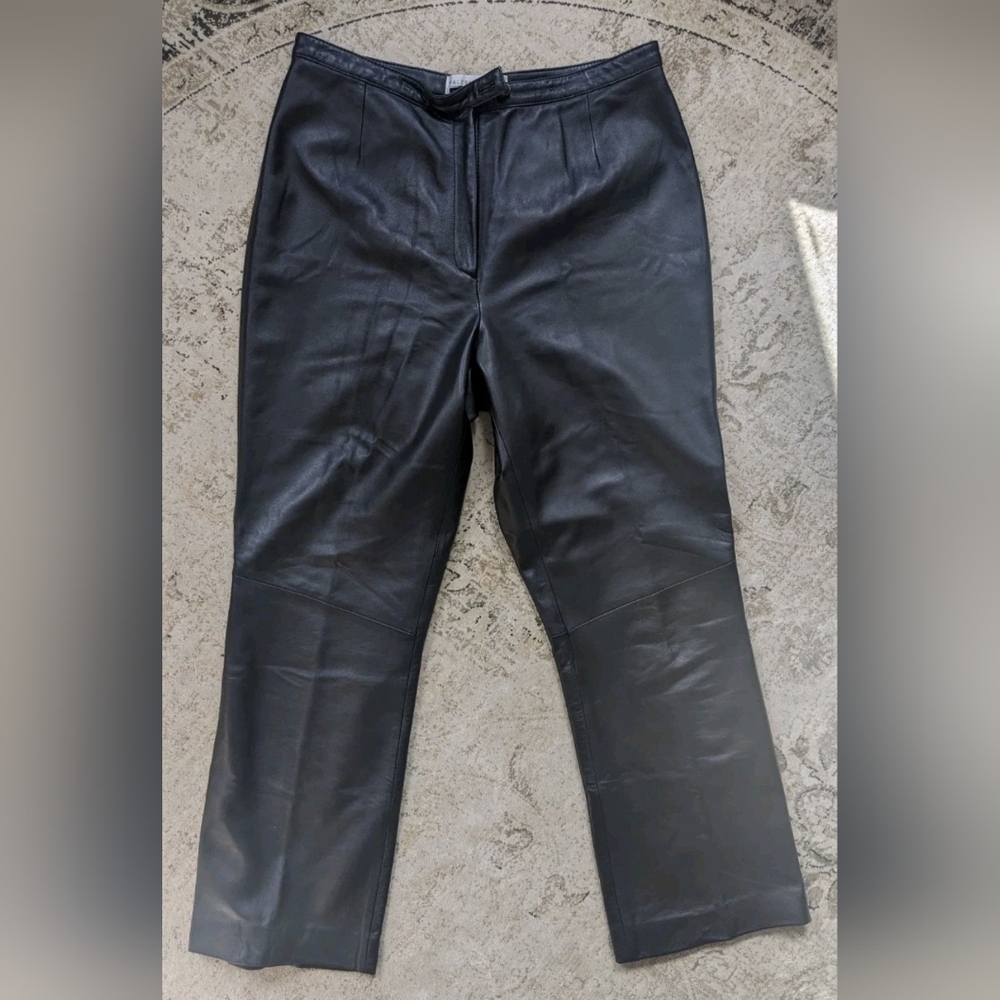 Valerie Stevens Women's Black Lambskin Leather Pants Size 10